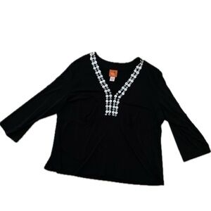 Hearts of Palm boho pearl buttons tunic top embellished v neck 1X